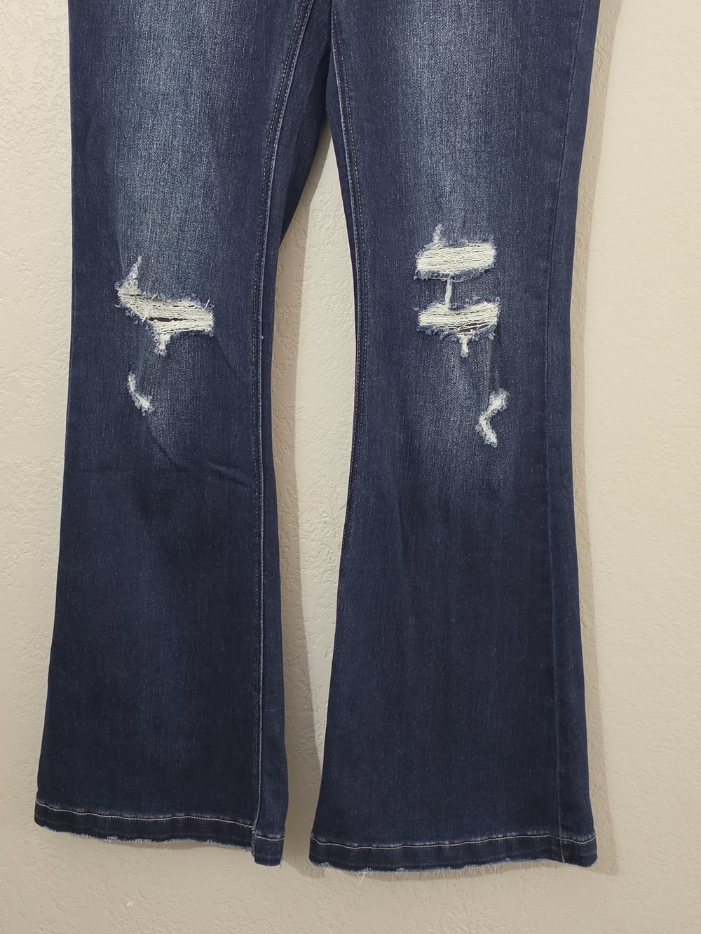 KanCan Kennedy Dark Wash Distressed Flare Jeans Mid Rise Stretchy Womens 13/30 - Picture 6 of 12